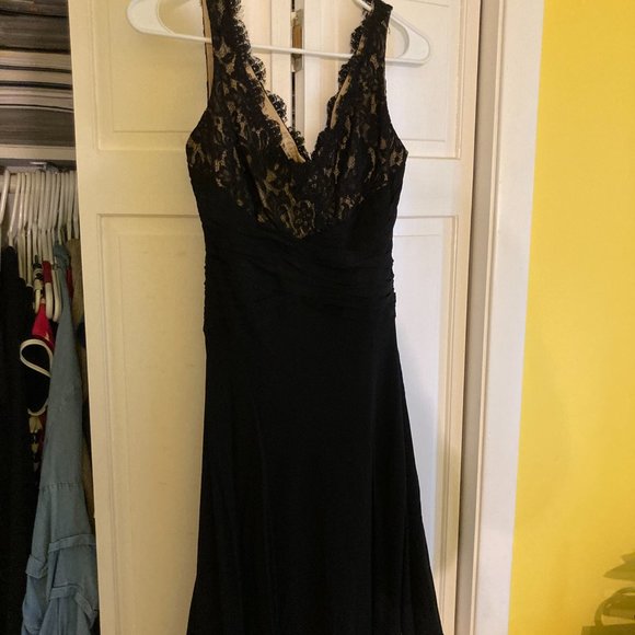 Anne Klein - US 4 - Black Sleeveless Flirty Formal Fun! - Picture 4 of 12